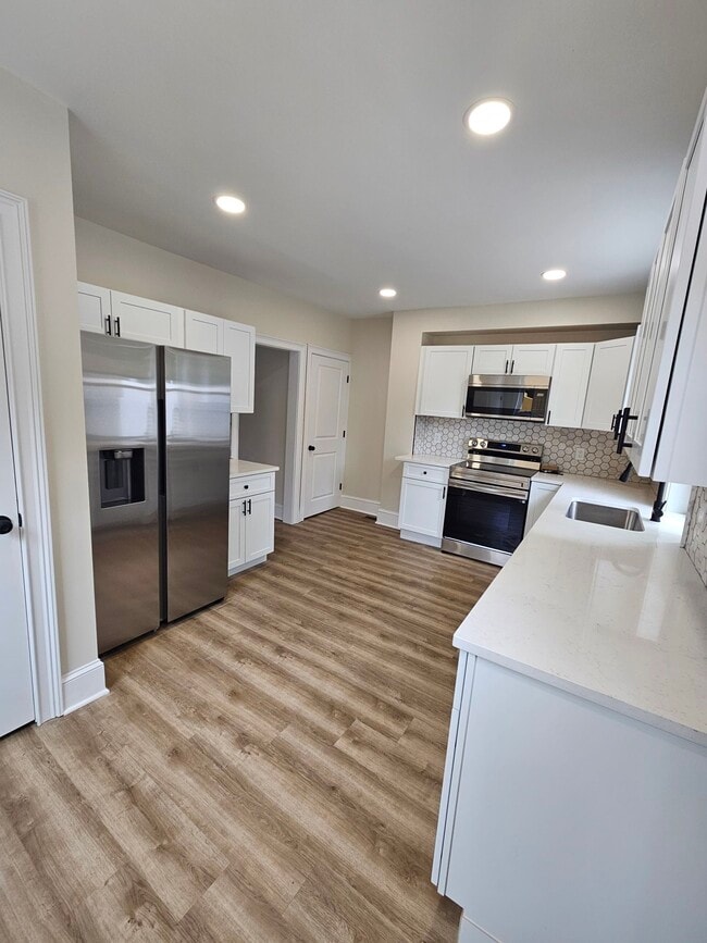 Photo - 326 Taylor St