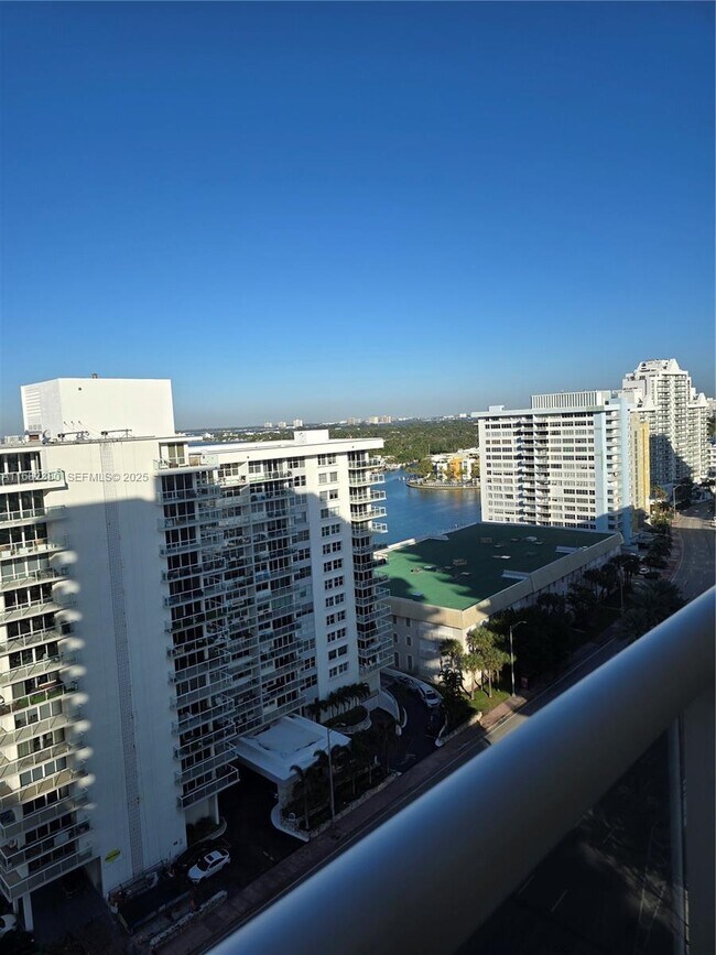 Photo - 5757 Collins Ave Unit 1902
