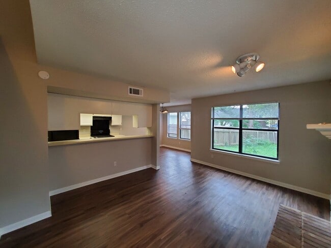 Photo - Lin Properties (7806 Topawa Cv) Unit A