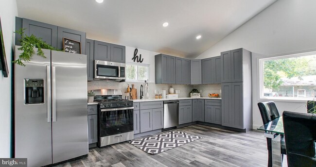 Photo - Welcome Home