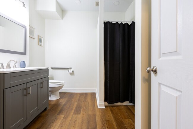 Photo - 4374 W Pine Blvd