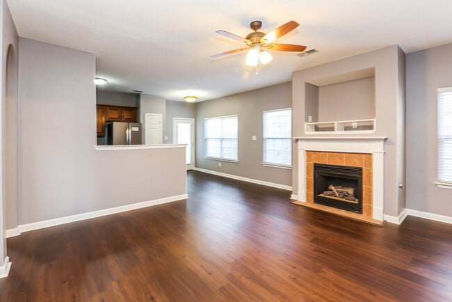 Photo - 9918 White Poplar Dr