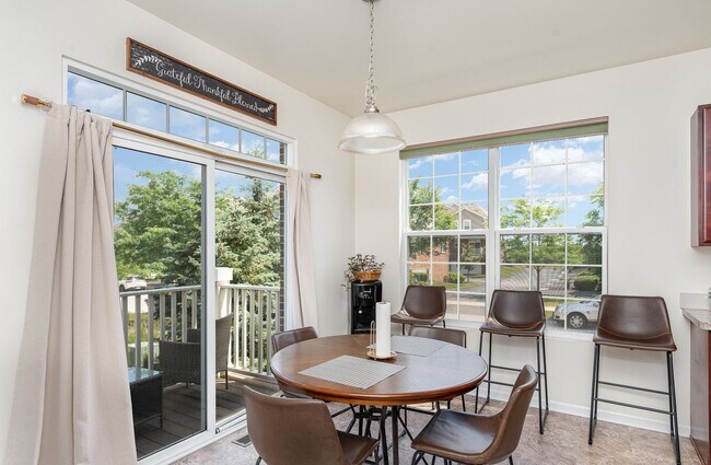 Photo - Gorgeous 3 Bed Townhome in Orland Park