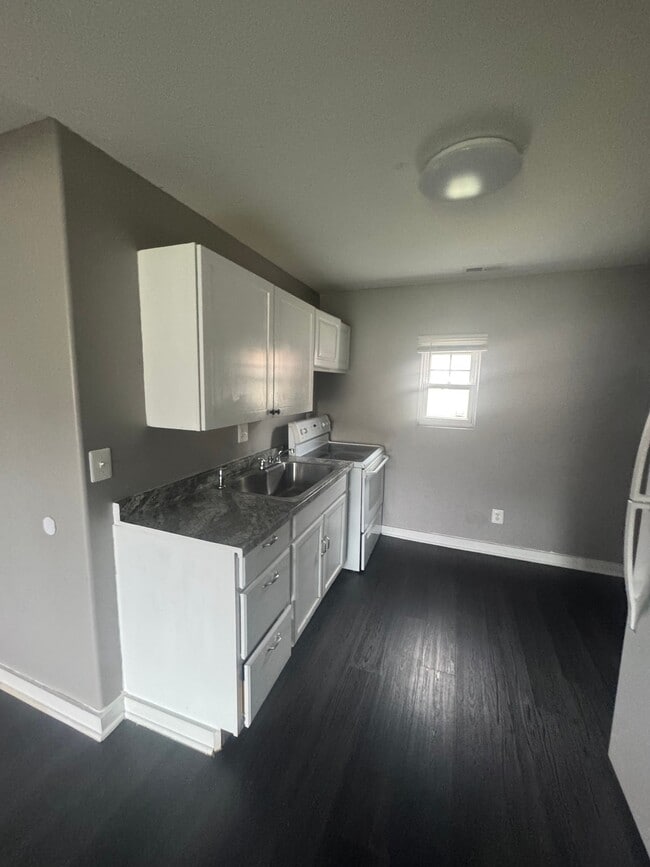 Photo - 4416 E Bayley St