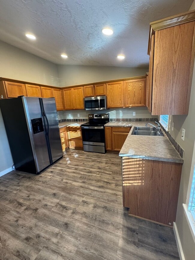 Photo - Gorgeous 4 bedroom, 2 bath, Albany