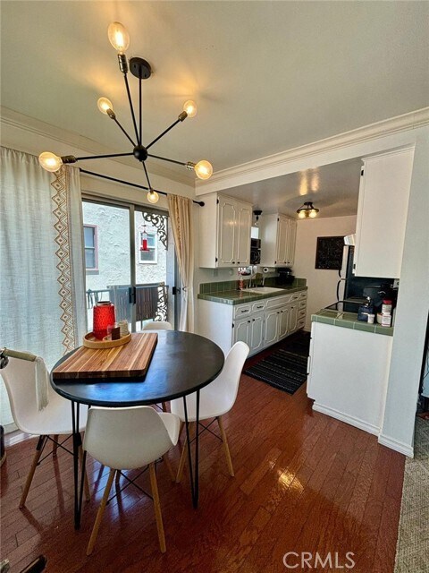 615 E Broadway Unit 203
