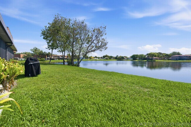 11014 SW 15th Manor