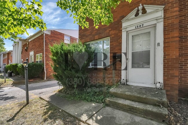 Photo - 1303 Barnett Rd
