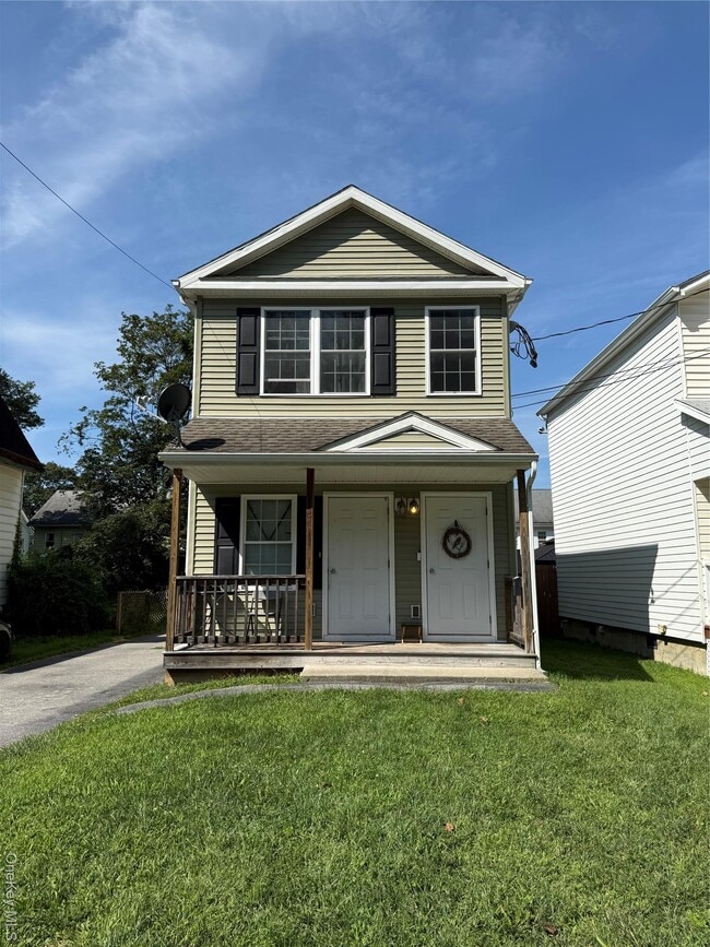 Building Photo - 7 Dutchess Ave Rental