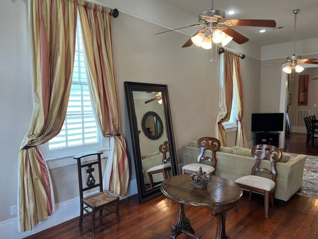 Photo - 2904 Annunciation St