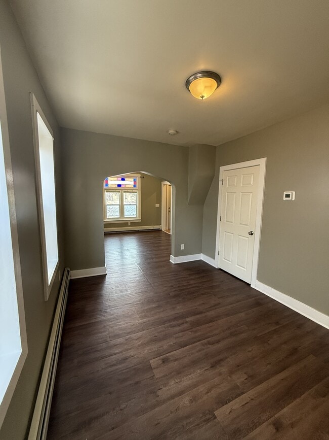 Photo - 1355 Payne Ave