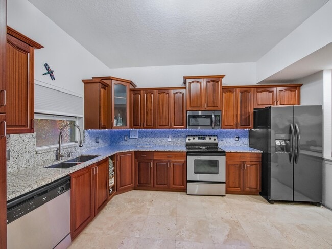 Photo - 1610 Presidential Way Unidad 207
