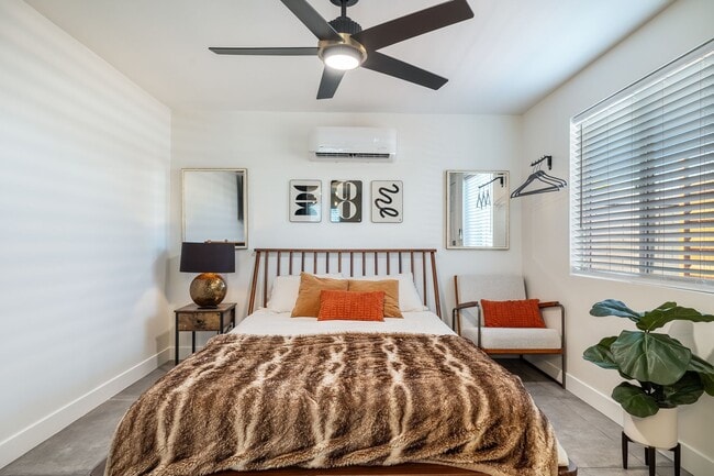 Photo - 2145 W Fairmount Ave