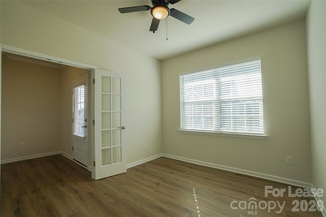 Photo - 1403 Caracara Ct