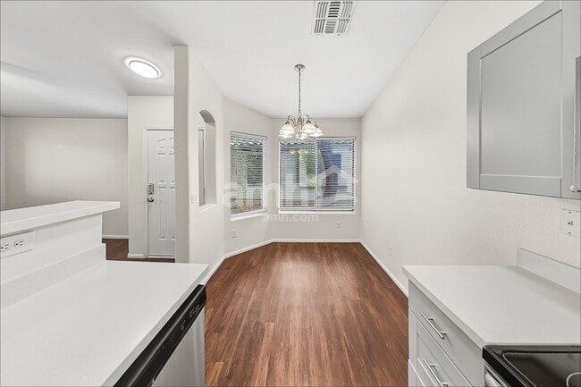 Photo - 16563 W Melvin St
