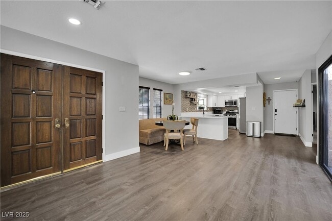 Photo - 3959 Salisbury Pl