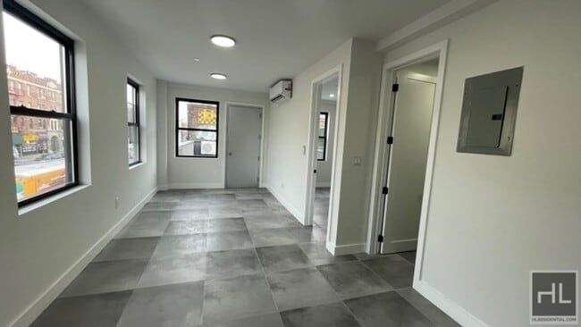 Photo - BRAND NEW CONSTRUCTED  MODERN  1 BEDROOM w... Unit 2R