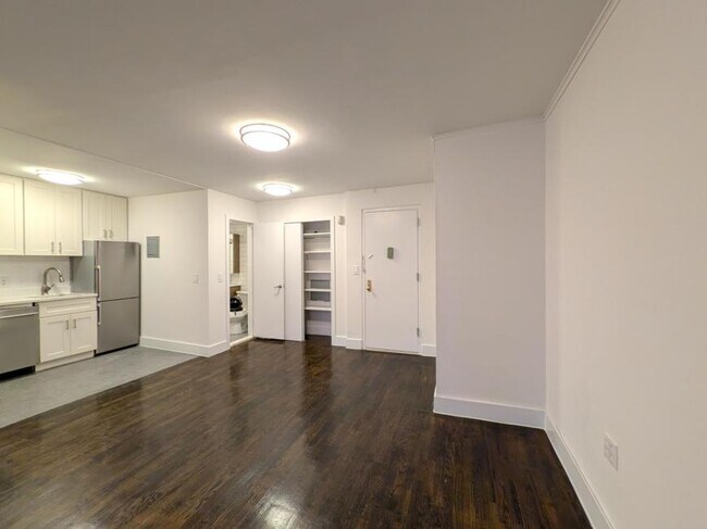 Photo - 10 bedroom in New York NY 10011 Unidad 4d