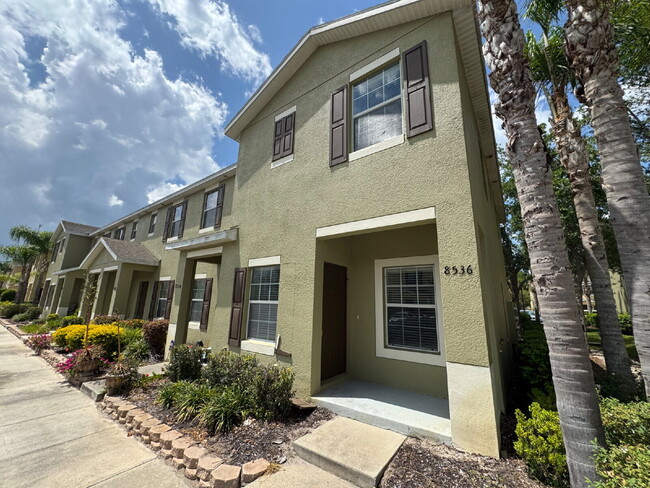 "Charming Tampa Retreat: Stylish 2-Bedroom... - "Charming Tampa Retreat: Stylish 2-Bedroom... Apartment
