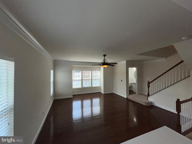 Photo - 25835 Clairmont Manor Square