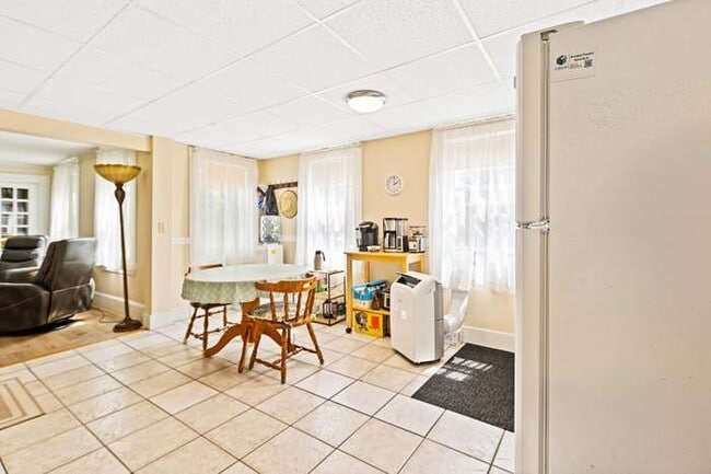 516 Riverside Dr Unit 1