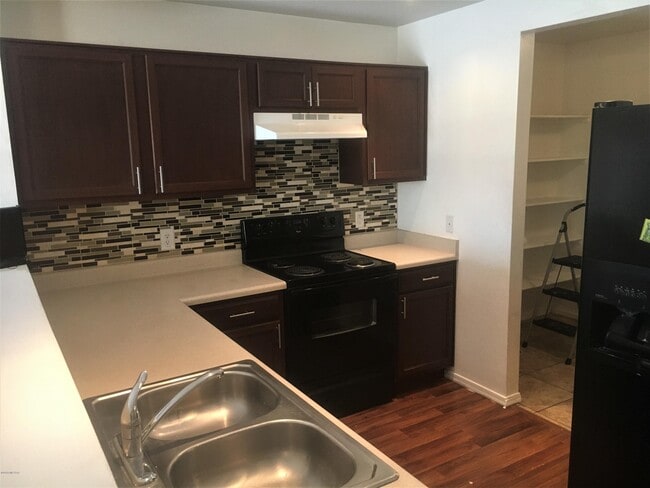 Photo - 5210 E Desert Straw Ln