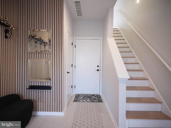 Photo - 428 Master St