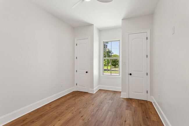 Photo - 606 Whitney Ave.