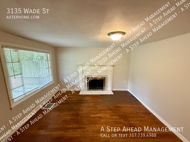 Photo - 3135 Wade St