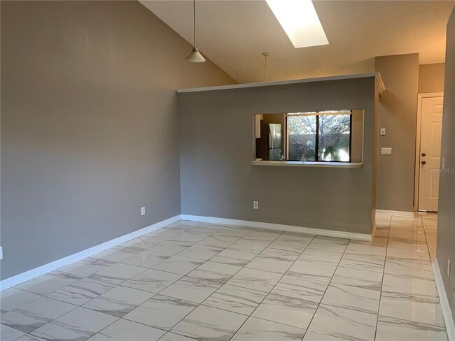 Photo - 9868 Lancewood St