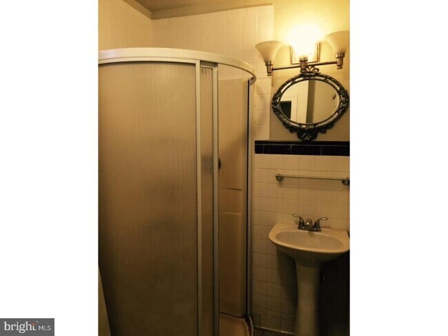 Photo - 3113 Janney St