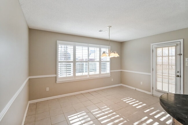 Photo - 5150 Bluff Springs Cove