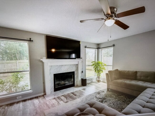 Photo - Lake Dallas Home!!