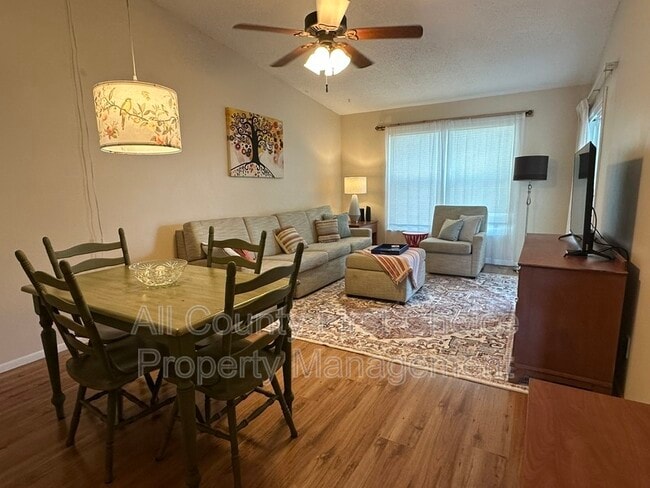 Photo - 7315 Parkside Villas Dr