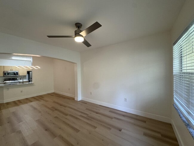 Photo - 110 SW Peacock Blvd Unit 6102