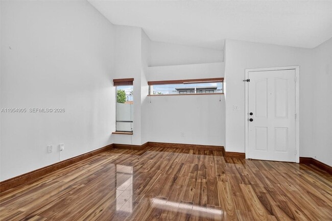 Photo - 1632 SW 19th Ter