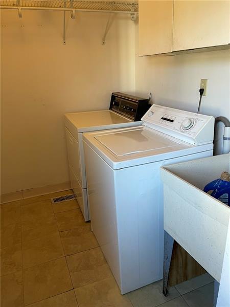 Photo - 1293 Manor Dr