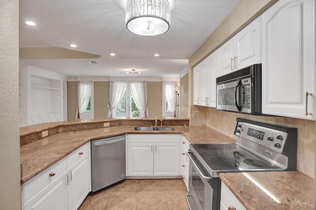 Photo - 1900 Oceanwalk Ln