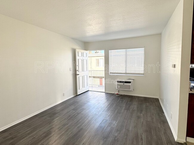 Photo - 6624 Sylmar Ave Unit 9