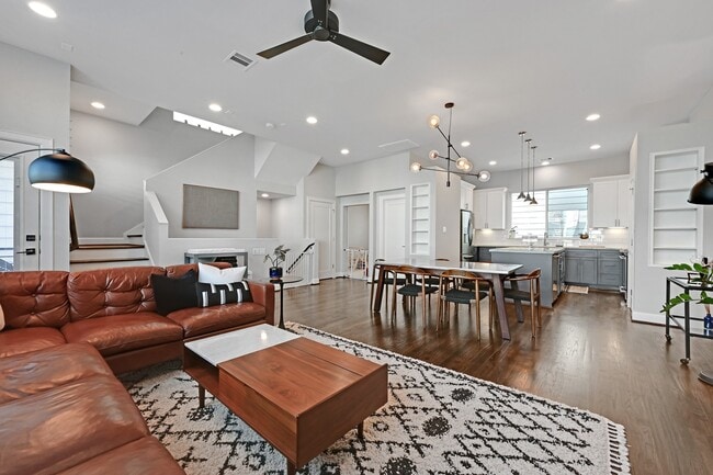 Photo - 1715 Goliad St