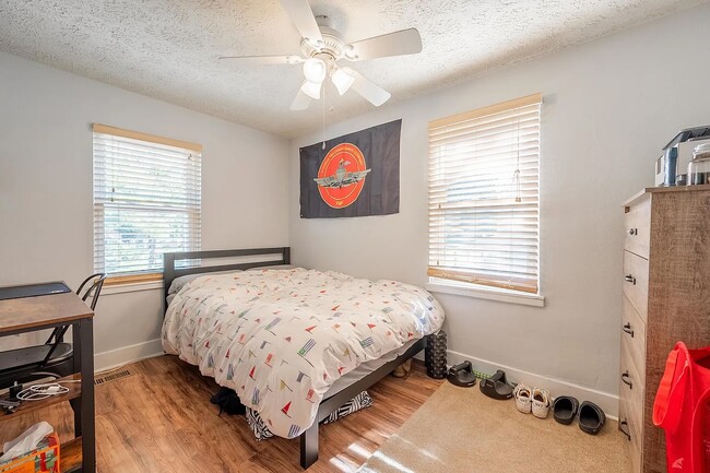 127 Lucas Dr
