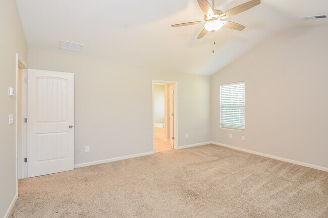 Photo - 203 Ajo Way