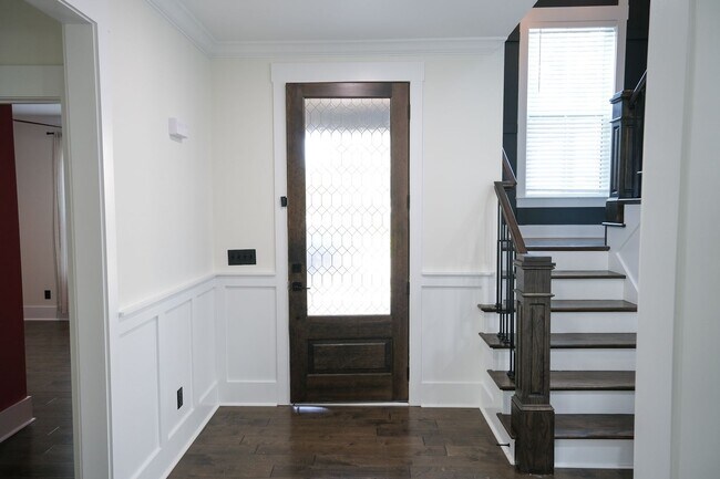 Photo - 5 Bedroom/4 Bath house in Prime Location!