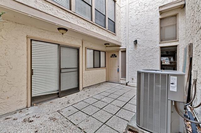 Photo - 26 Oakbrook Dr