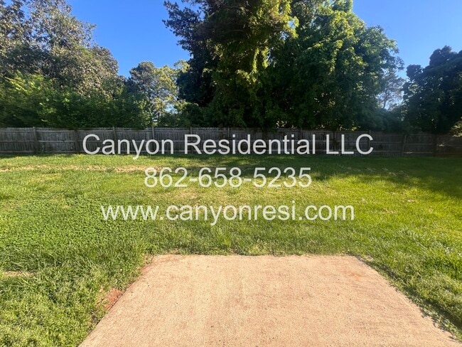 3 Landry Ct