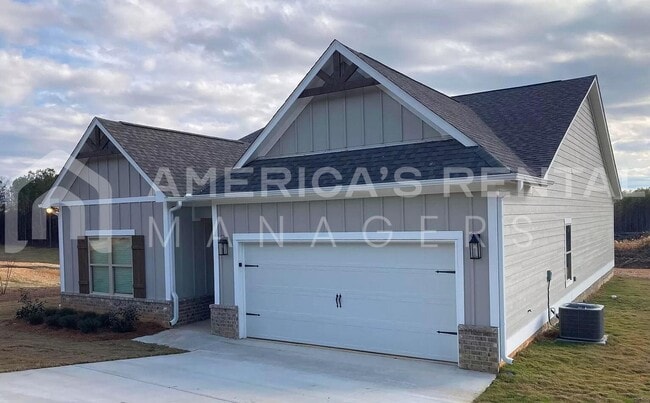 Building Photo - Home for Rent in Riverside, AL!!! Available to View with 48 Hours Notice!