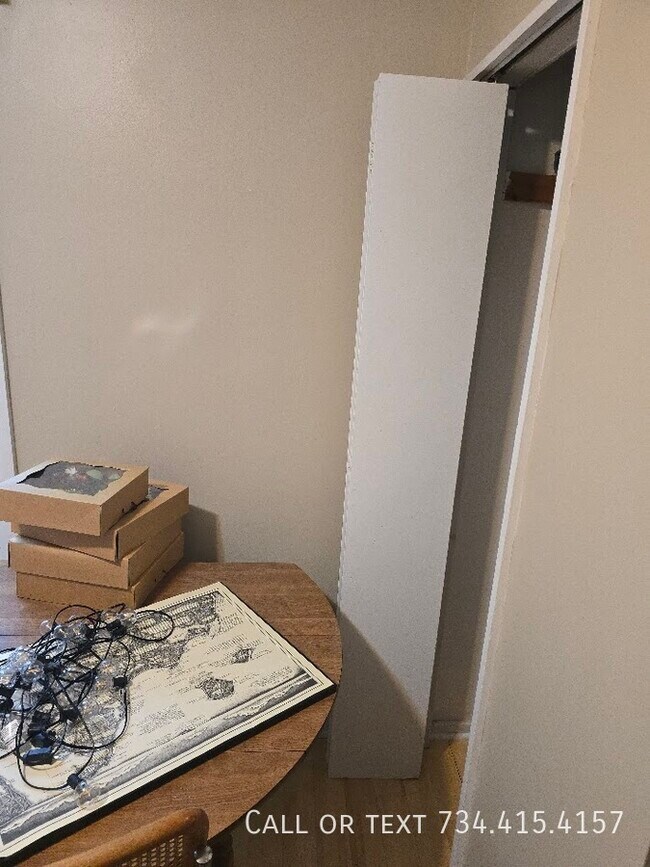 Photo - 110 E Summit St