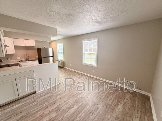 Photo - 1908 Tall Pines Cir Unit 2
