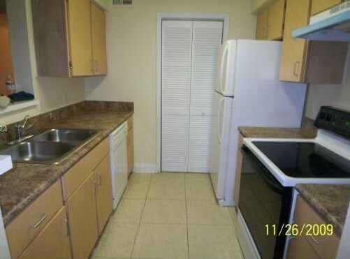 Photo - 2400 NW 33rd St Unit 1104