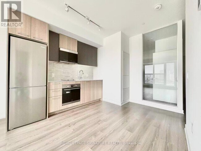 Photo - 30 Dreamers Wy Unité 744